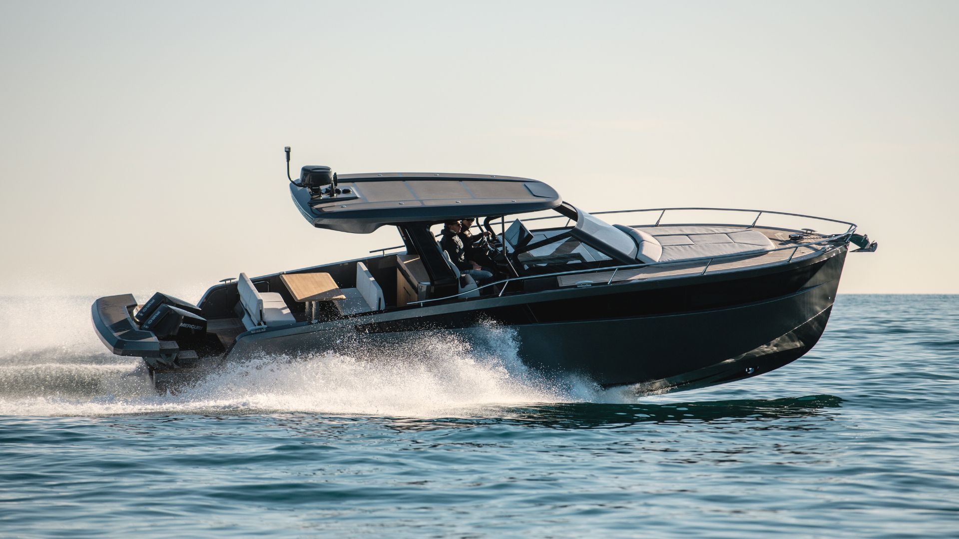 Luxia 375 Gts — photo 3