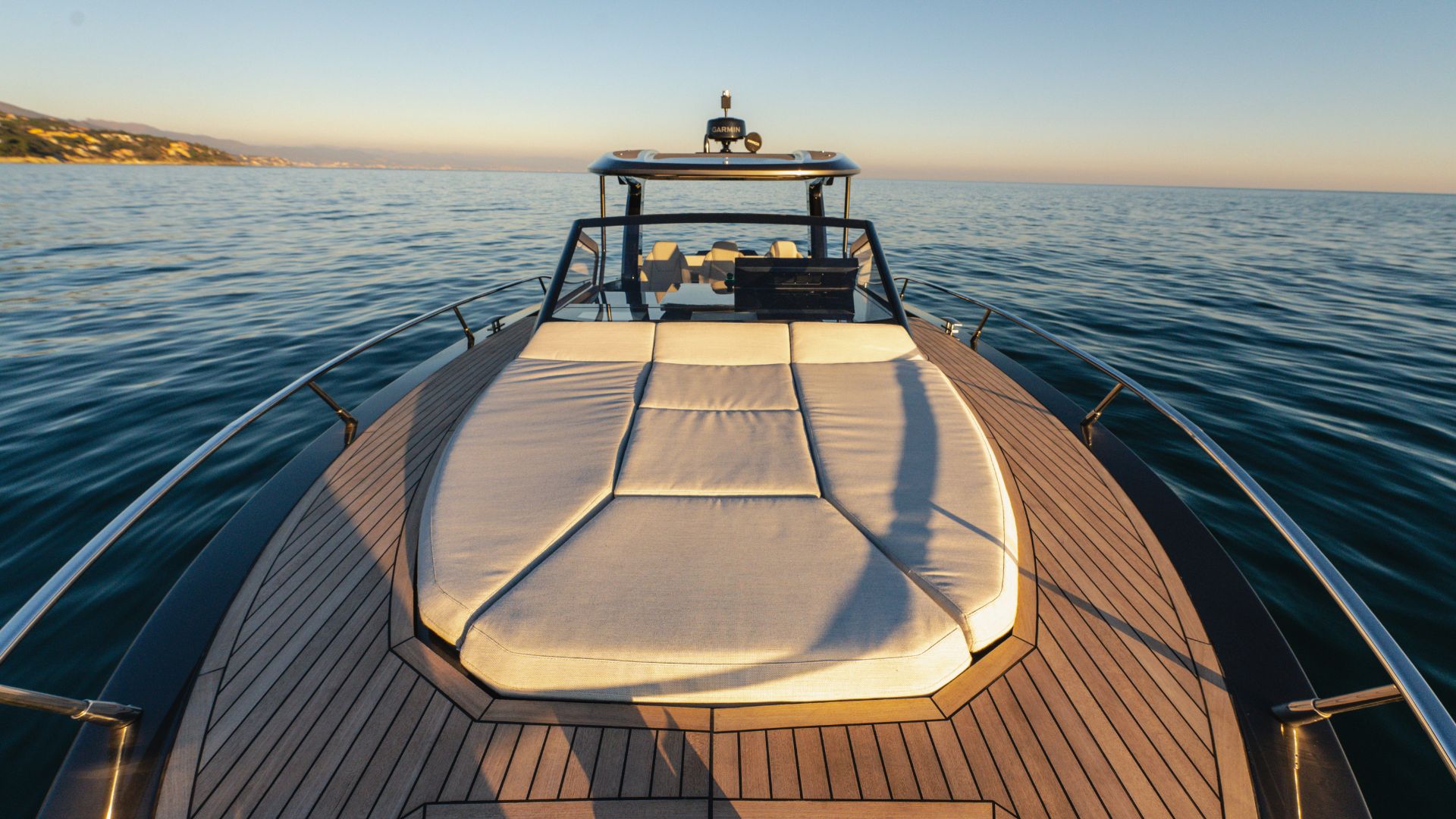 Luxia 375 Gts — photo 9