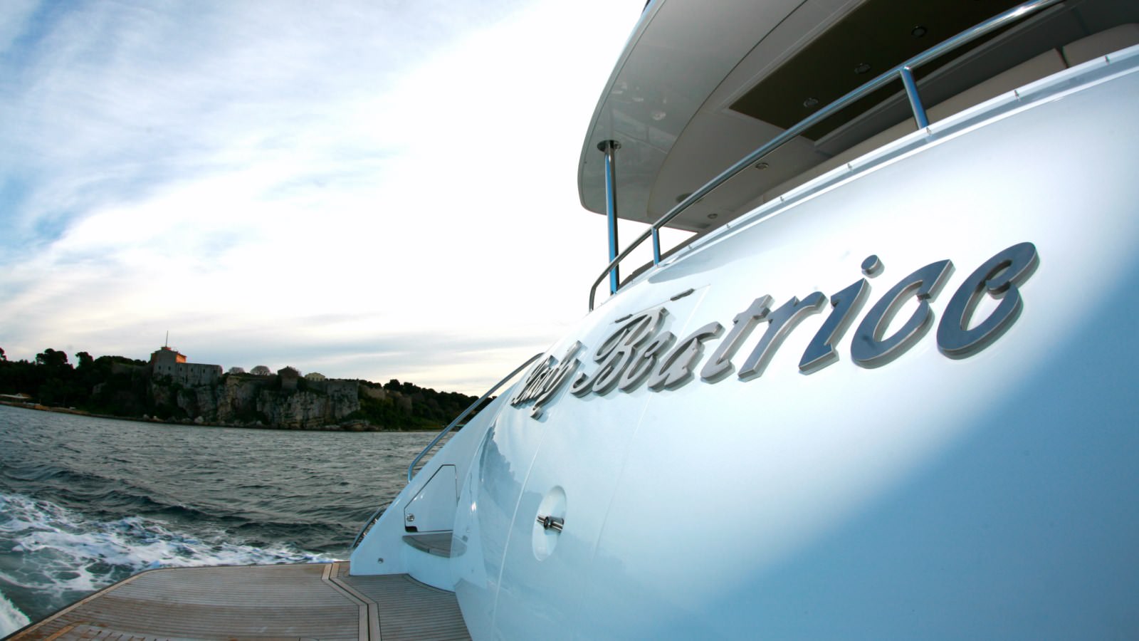 Lady Beatrice — photo 2