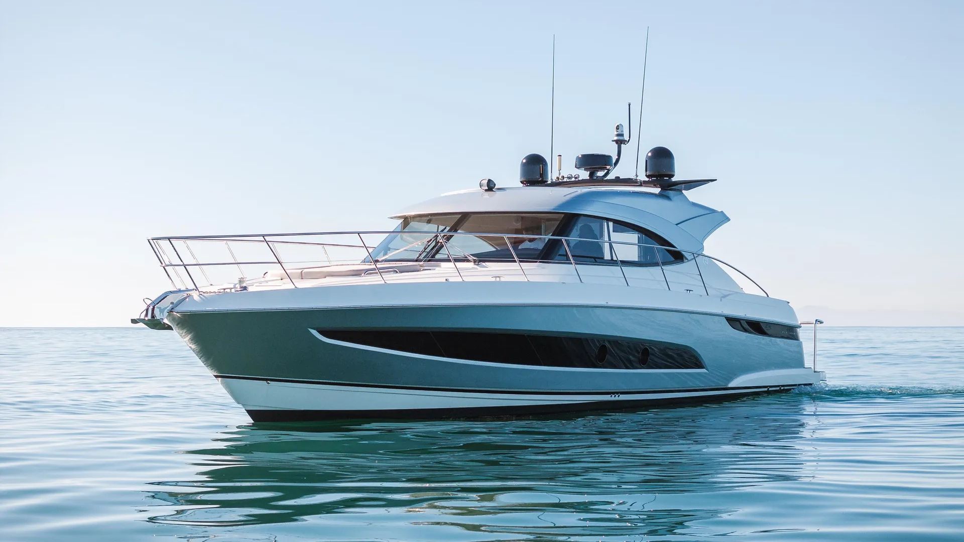 Riviera 4800 Sport Series II Platinum — photo 3