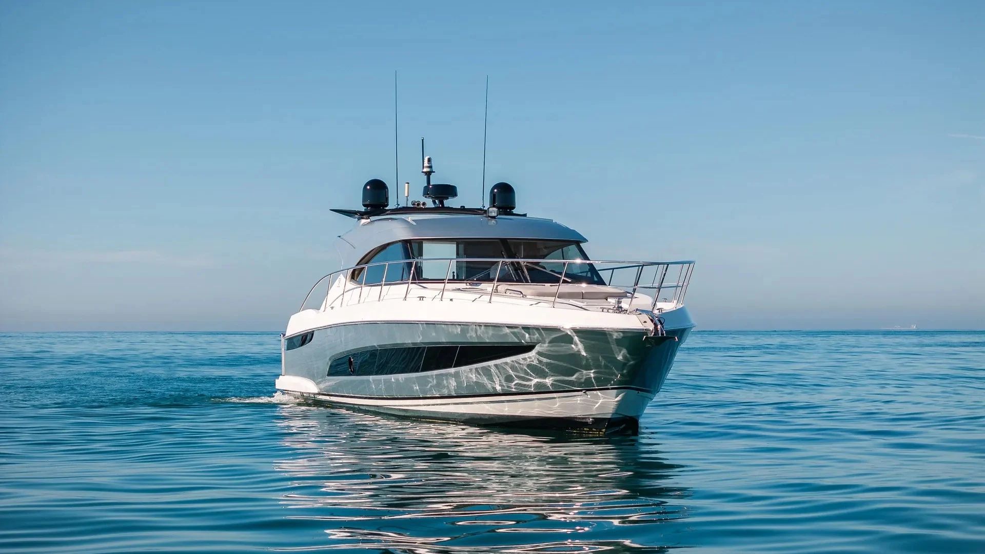 Riviera 4800 Sport Series II Platinum — photo 5