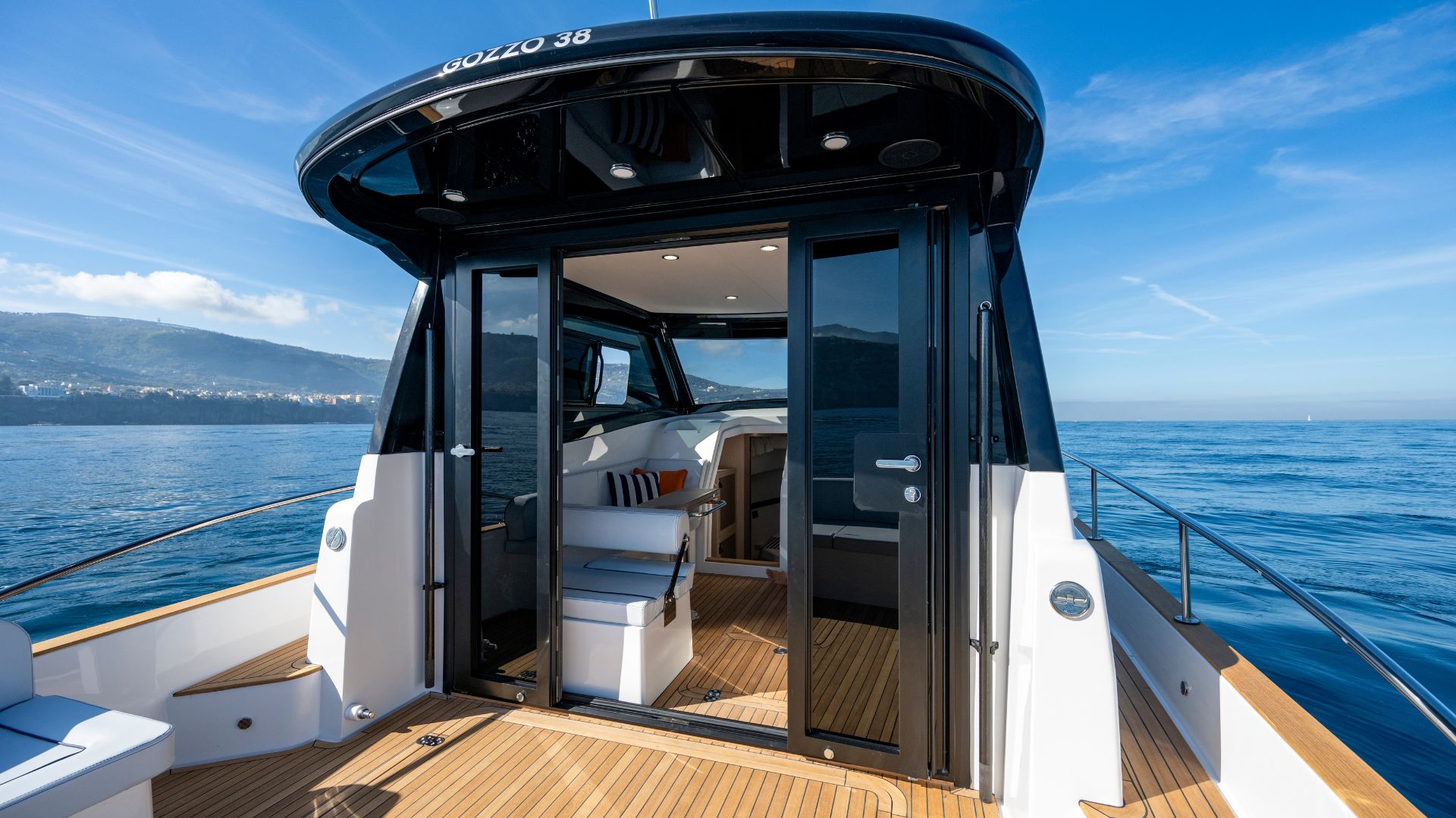 Gozzo 38 Cabin — photo 9