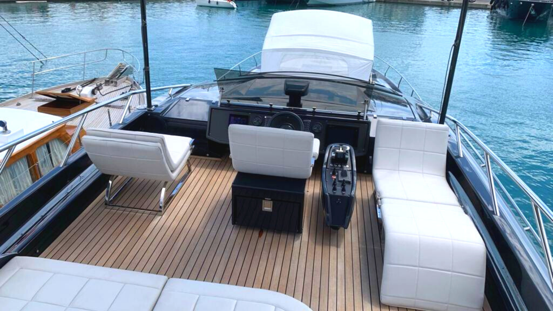 Pershing 82 — photo 8