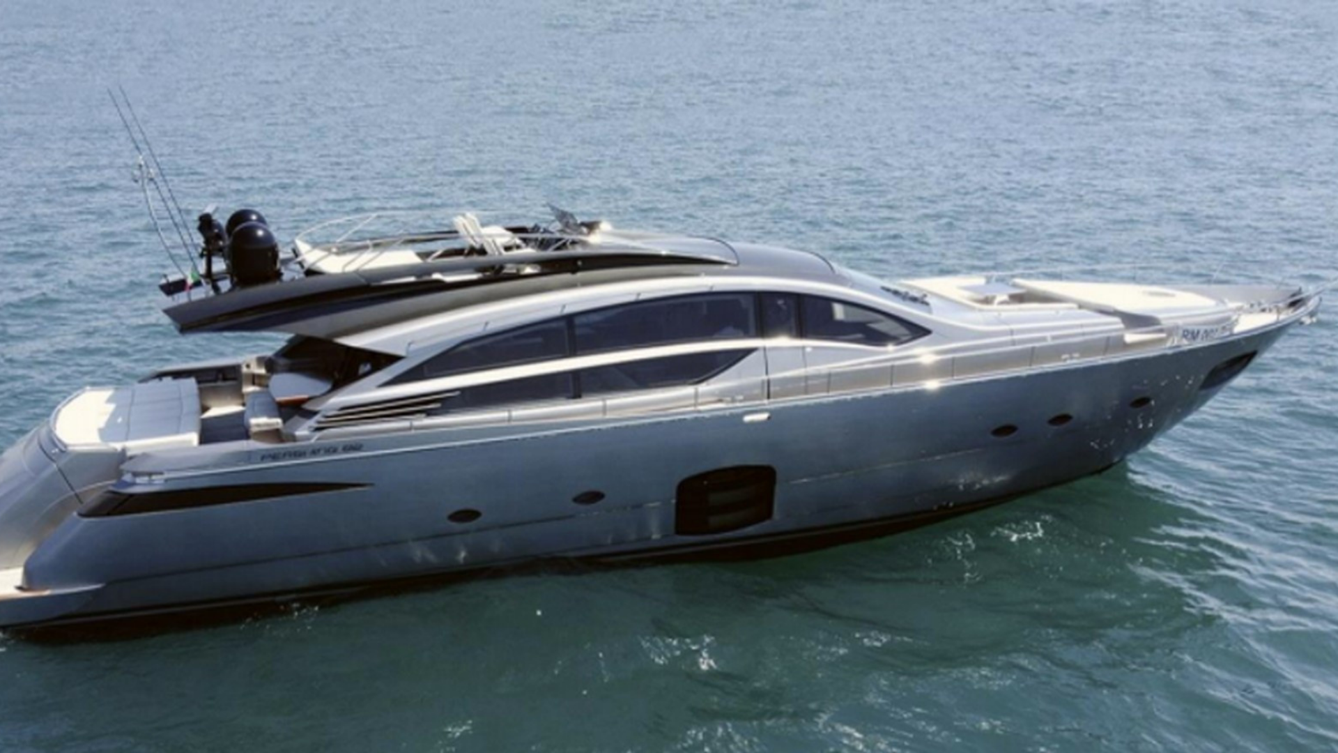 Pershing 82 — photo 4
